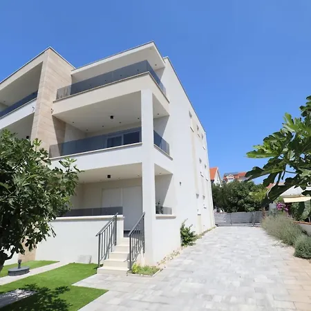 Smil'e Apartment *